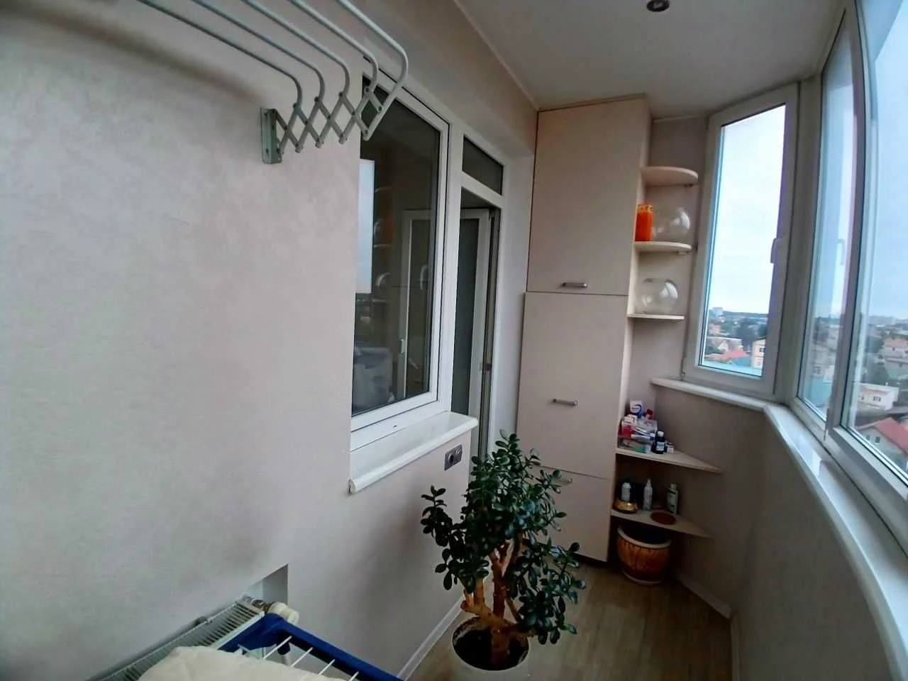 Продам 3-кімнатну квартиру в районі площі Б. Деревянка, Черемушки