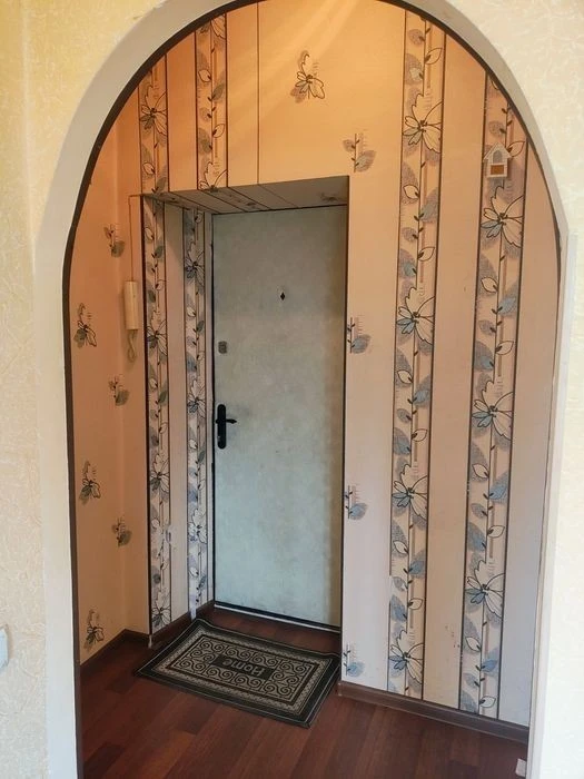 Продам 2 к. квартиру Соломенский р-н, Антонова площадь Космон.