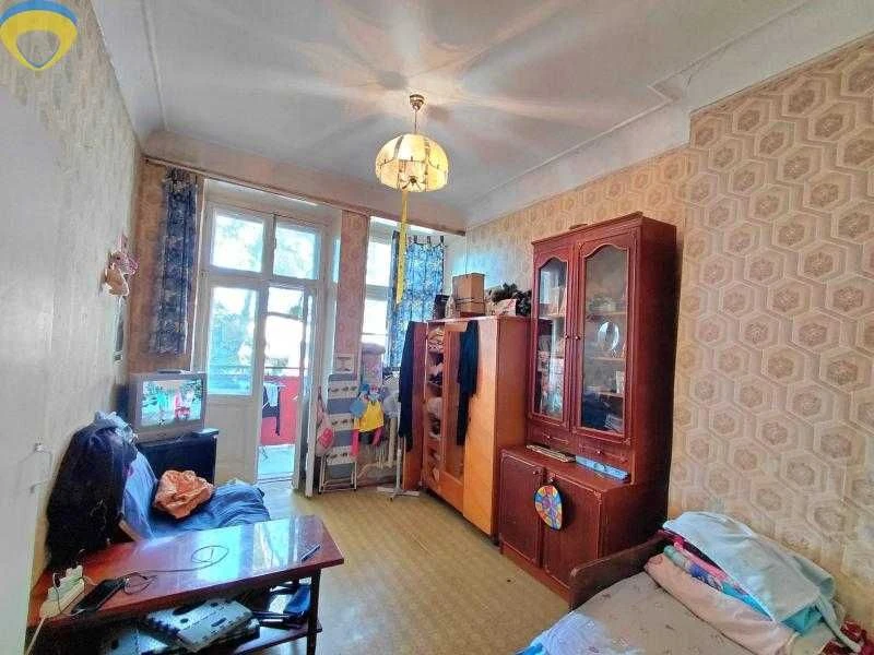 Продам 1-кімнатну квартиру з газовим опаленням, цегляний будинок