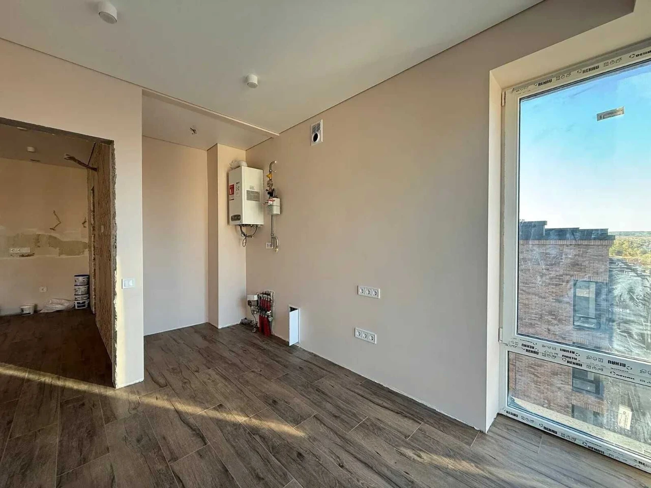 One-room apartment with a private terrace