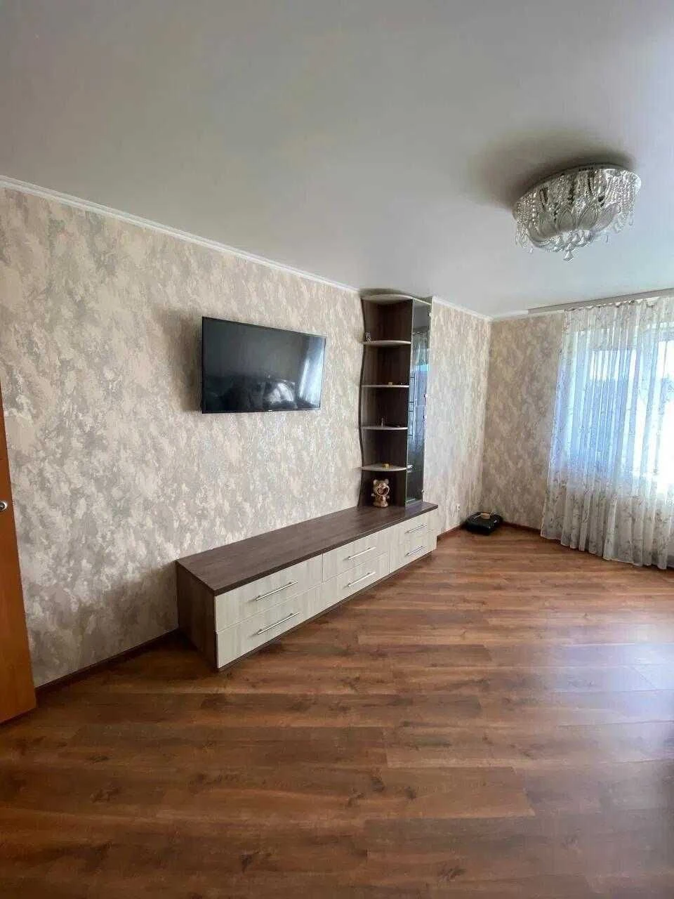 1к! квартира, Поділ, новобудова, 9/9 пов, є тех поверх, цегл