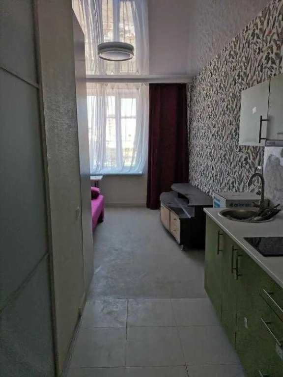 Продам  1 ком. Кв. в центре  с капитальным ремонтом.