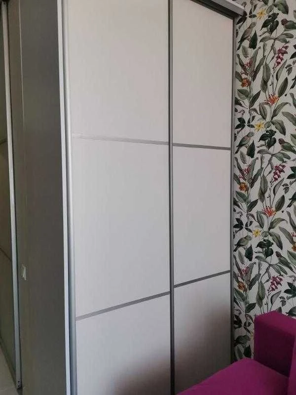 For Sale: 1 room apartment in the center with major renovation.