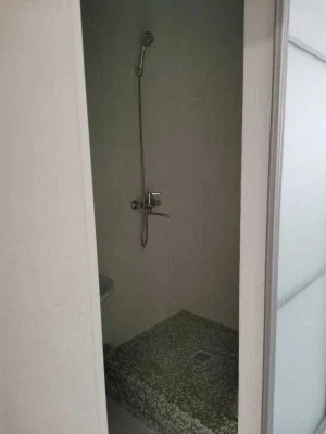 For Sale: 1 room apartment in the center with major renovation.