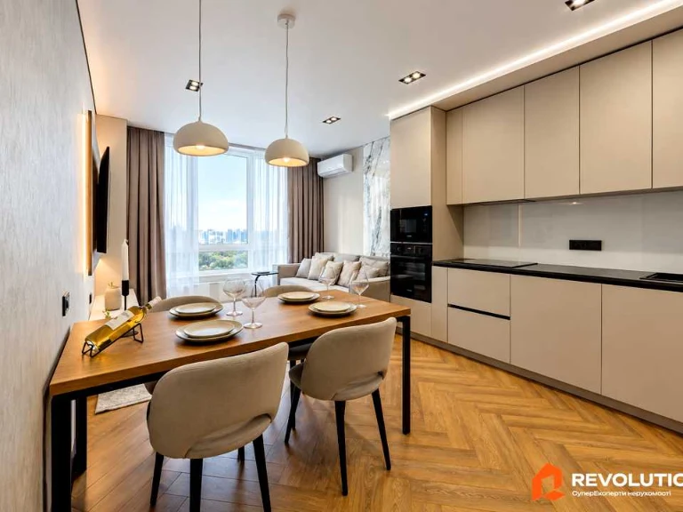 Apartment. Kyiv, Rodyny Kristeriv St.