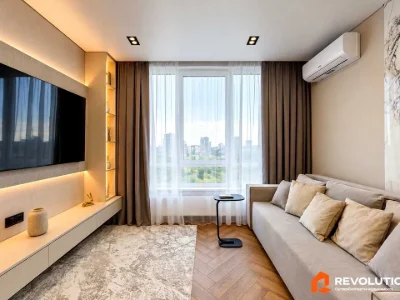 Apartment. Kyiv, Rodyny Kristeriv St.