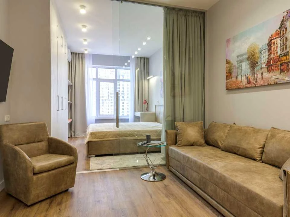 Apartment. Kyiv, Евгена Коновальця Street