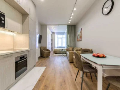 Apartment. Kyiv, Евгена Коновальця Street