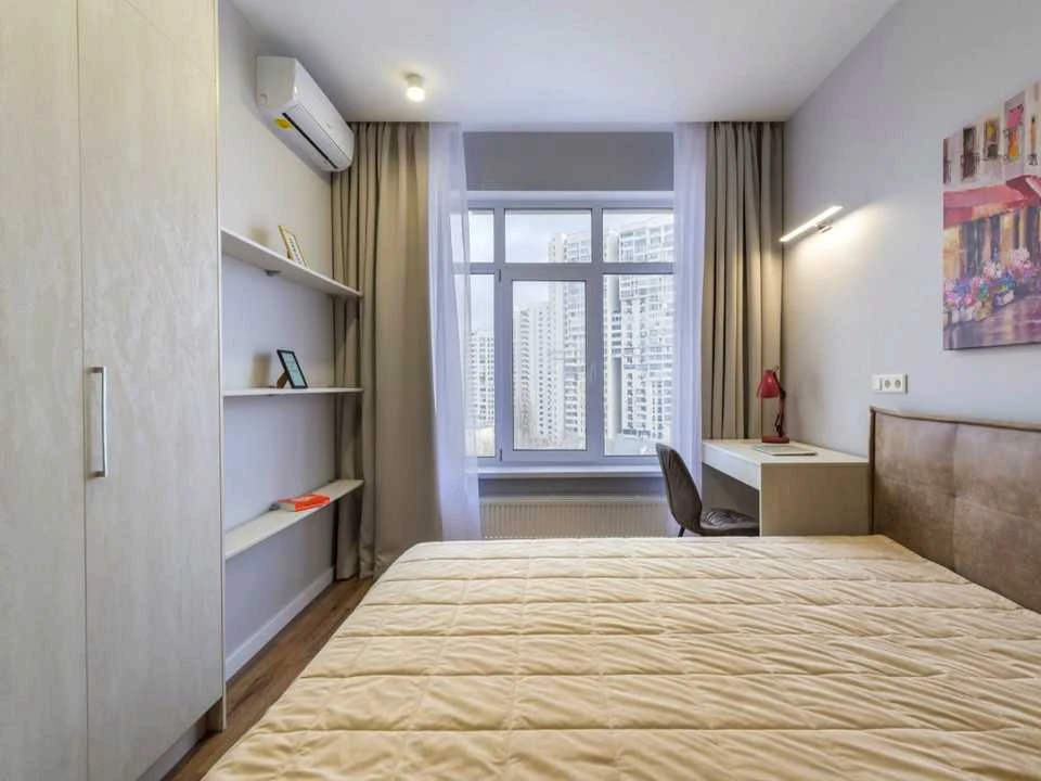 Apartment. Kyiv, Евгена Коновальця Street