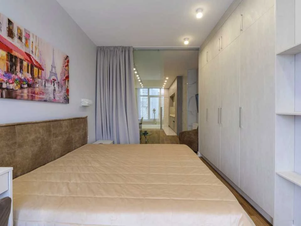 Apartment. Kyiv, Евгена Коновальця Street