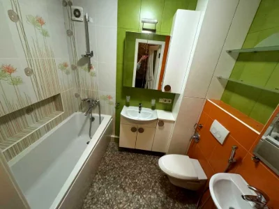 Квартира. Киев, улица братьев Зеровых