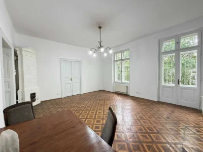 Sale of a luxury apartment with a fireplace near the Polytechnic, St. Arch
