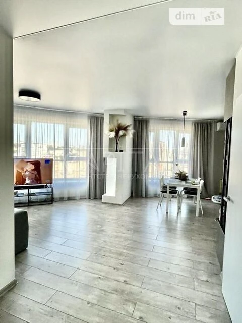 Продаж 3к квартири 100 кв. м на вул. Антоновича 109 • ID 346