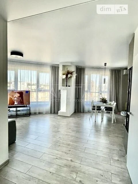 Продаж 3к квартири 100 кв. м на вул. Антоновича 109 • ID 346