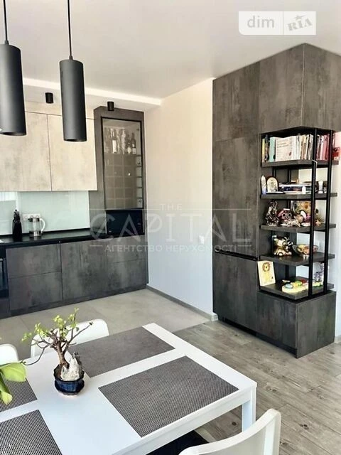 Продаж 3к квартири 100 кв. м на вул. Антоновича 109 • ID 346