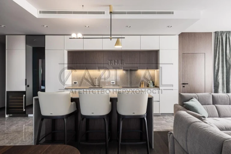 Продажа квартиры с дизайнерским ремонтом в ЖК Chicago Centra