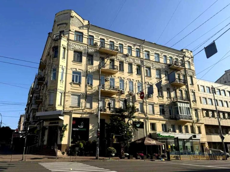 Квартира. Киев, проспект Тракторостроителей