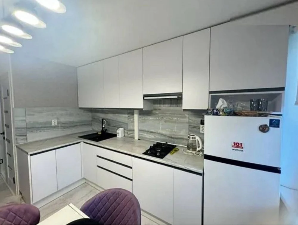For sale 2-room apartment in the center, Naberezhna (voucher, certificate)