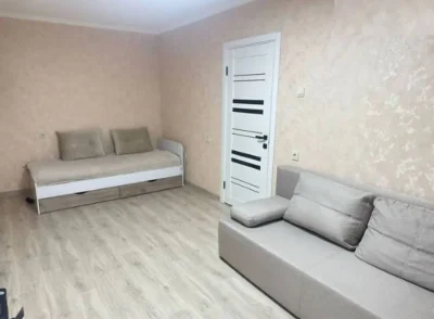 For sale 2-room apartment in the center, Naberezhna (voucher, certificate)