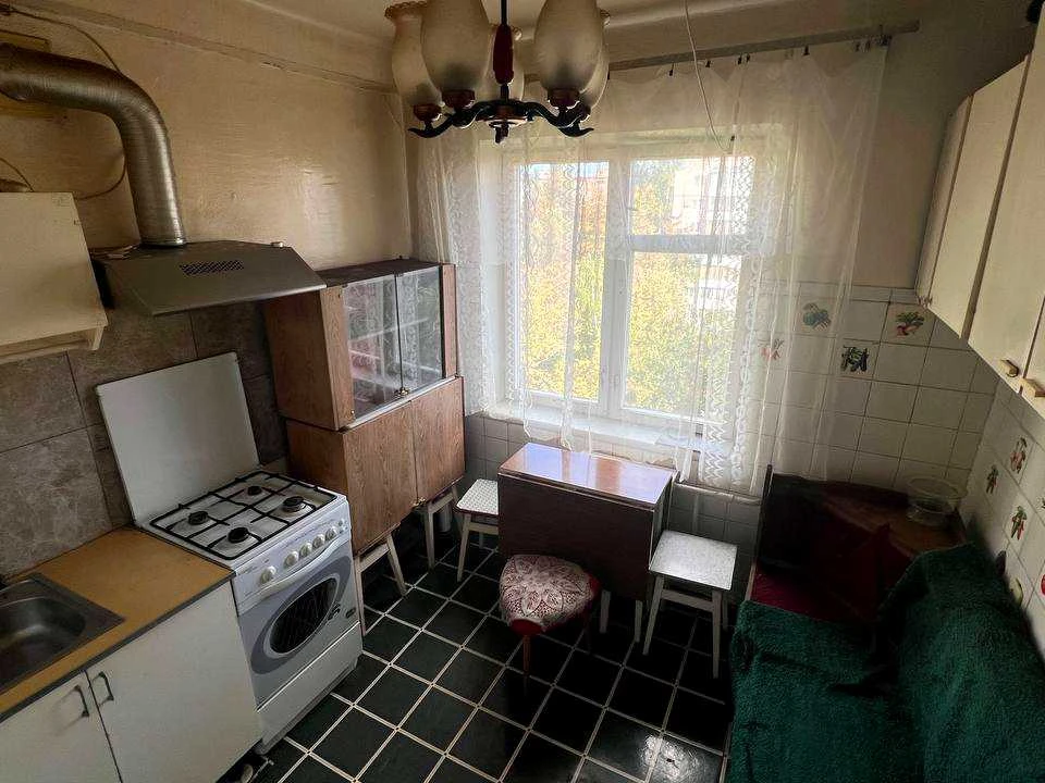 Apartment. Kyiv, Yevhen Konovaltsia Street
