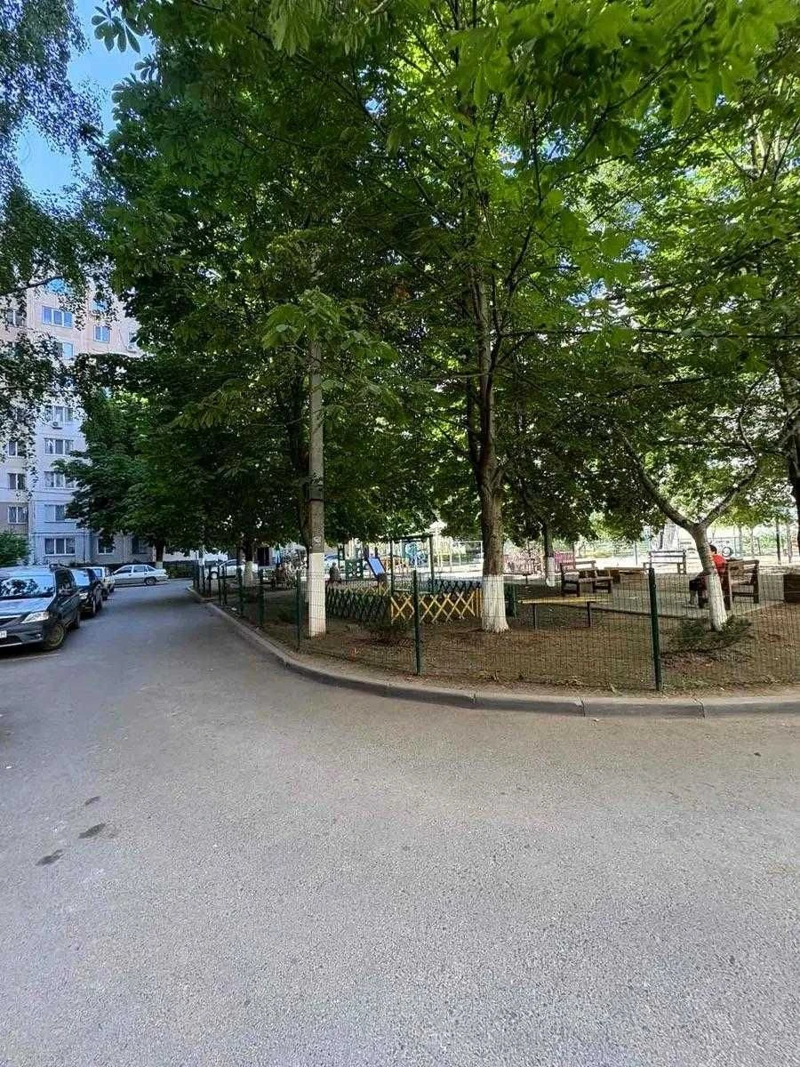 Available for sale. 2-room apartment with gas, large balcony,