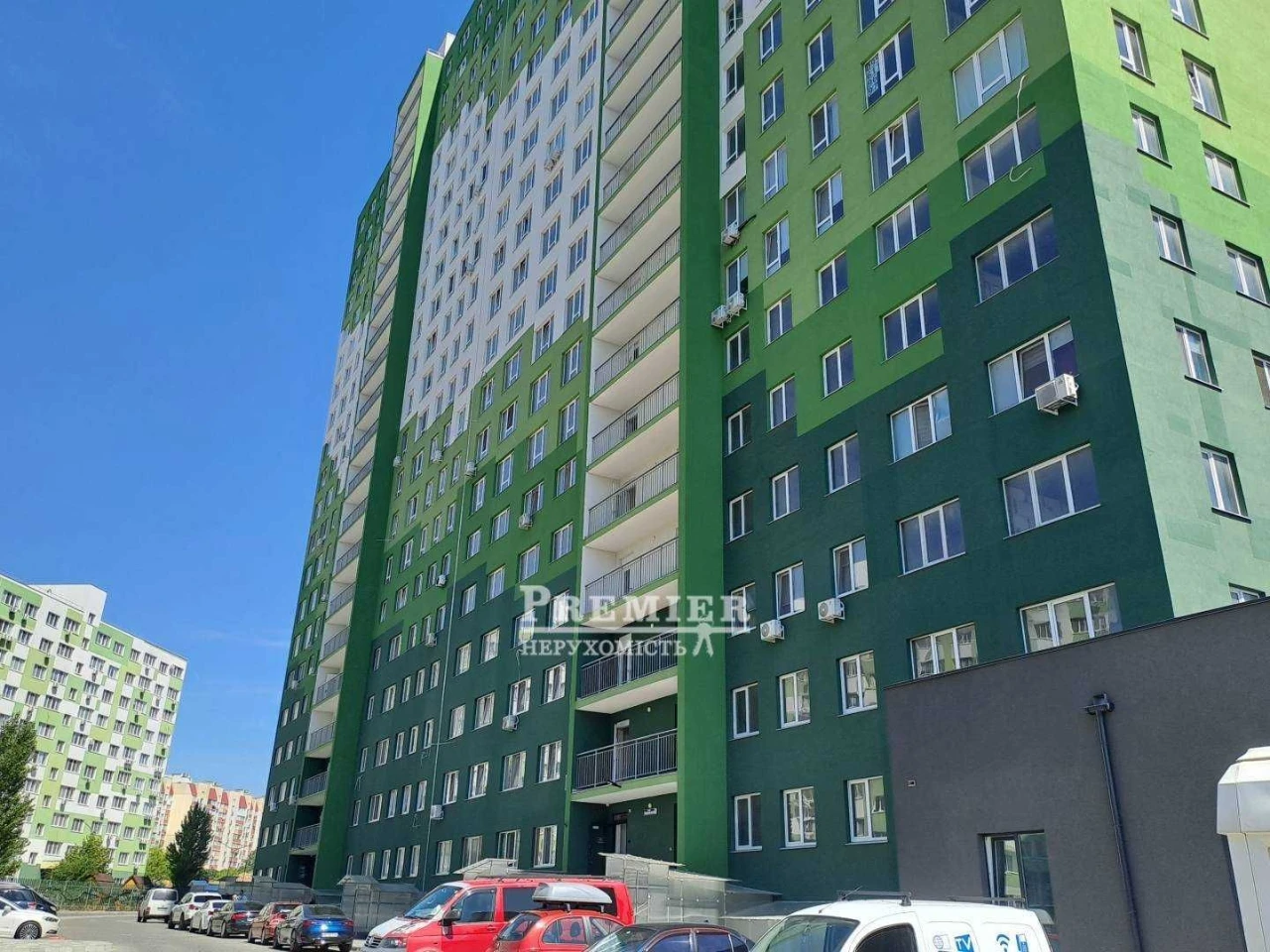 Продается 2-комнатная квартира в зданном доме!
