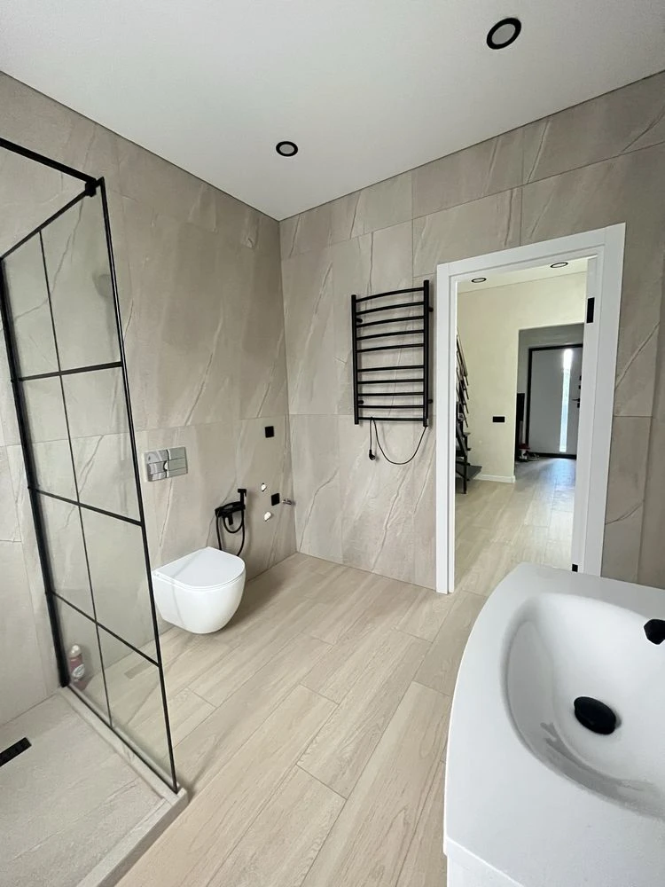 Продаж Будинку  Зарванці