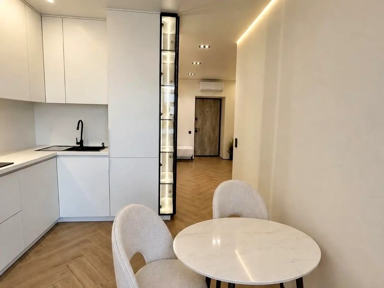 Продажа квартиры 2-комн. 40 м² 4/10 этажа.