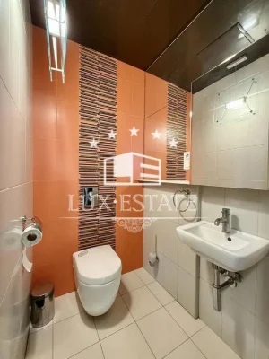 For sale: 4-room apartment in the club new building of the Monolith residential complex