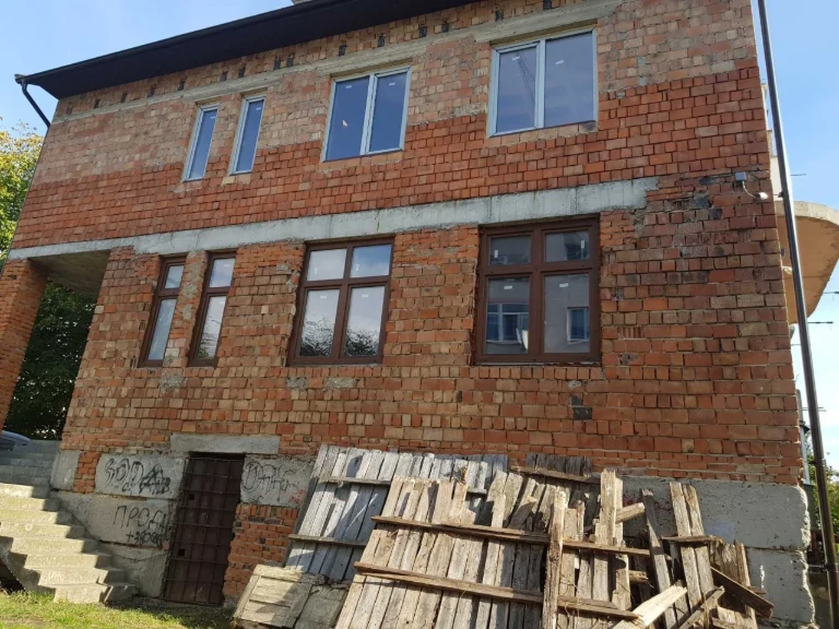 Продаж 5к квартири 211 кв. м на вул. Авангардна 45