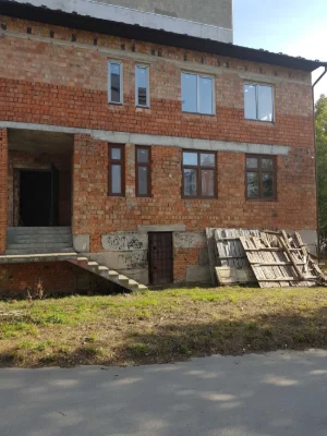 Продаж 5к квартири 211 кв. м на вул. Авангардна 45