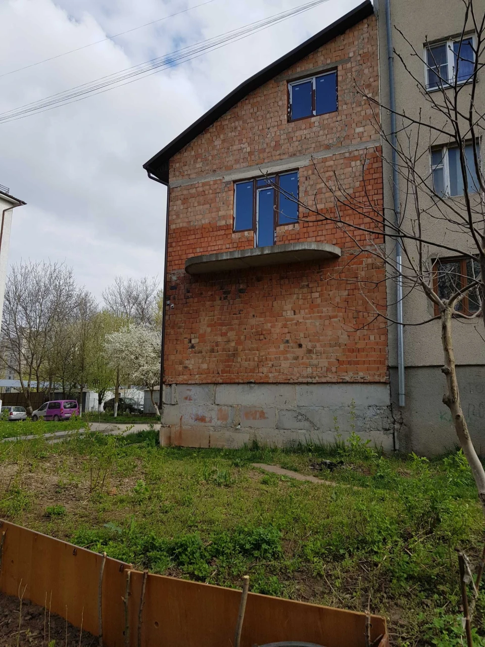 Продаж 5к квартири 211 кв. м на вул. Авангардна 45