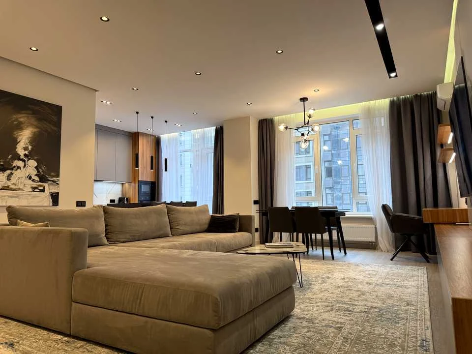 Apartment. Kyiv, Sapernoye Pole St.