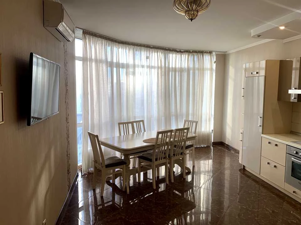 Apartment. Kyiv, Mykhola Rudenko Blvd.
