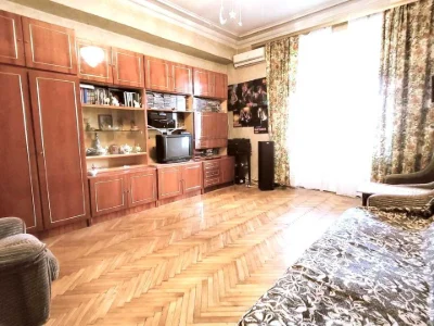 Квартира. Київ, Будівельників пров.