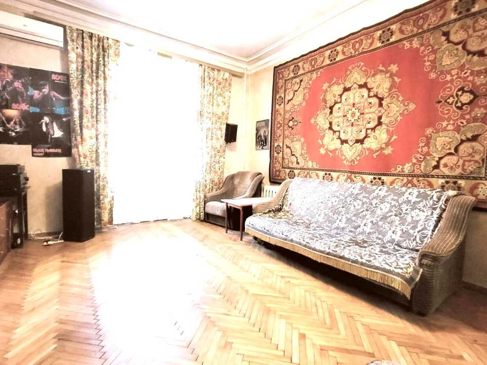 Квартира. Київ, Будівельників пров.