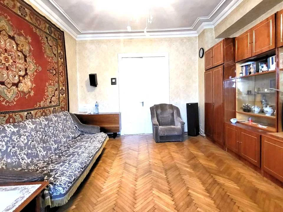 Квартира. Київ, Будівельників пров.