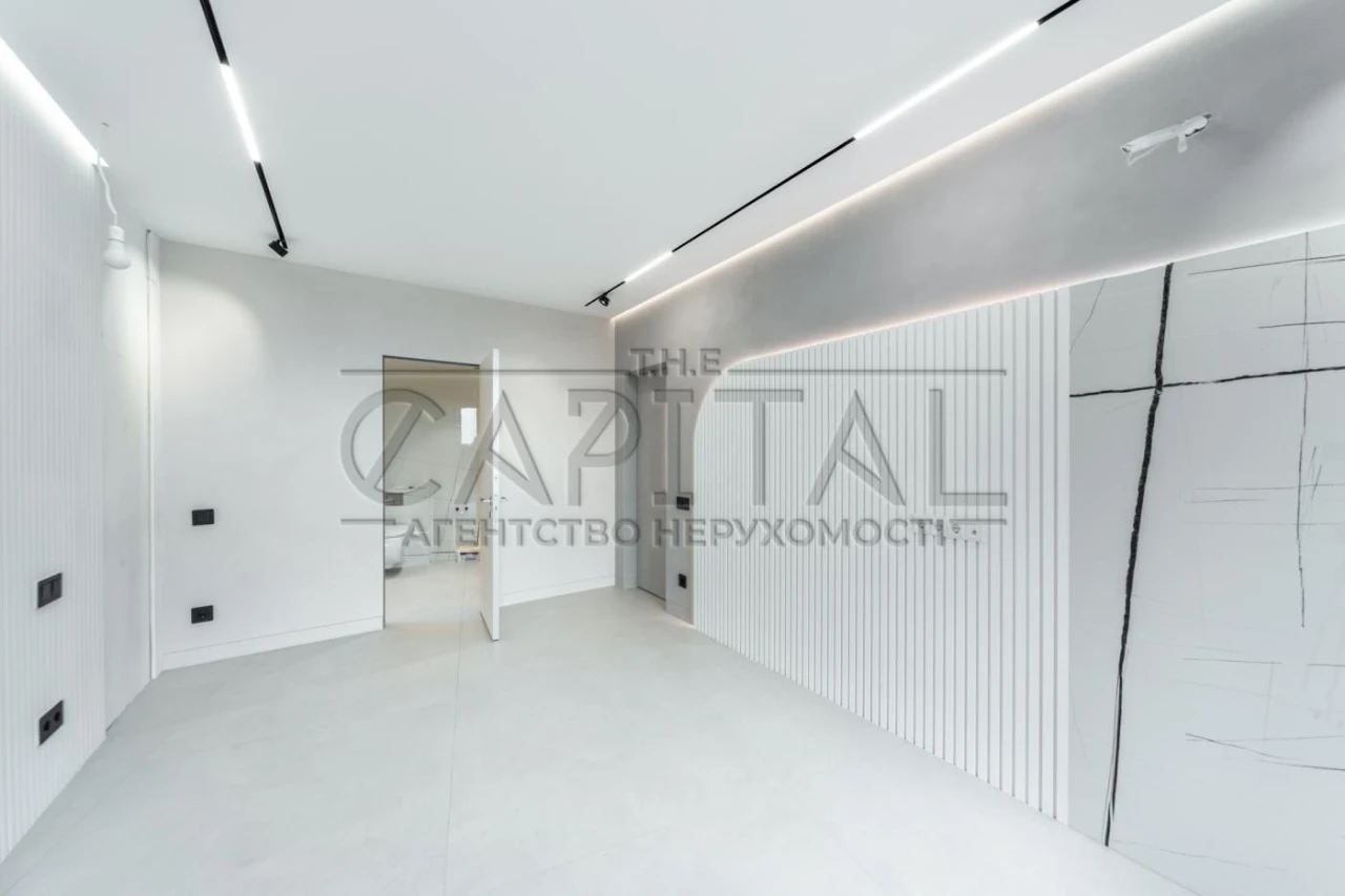 Sale of an apartment with designer renovation in the Great complex, 80 sq.m.
