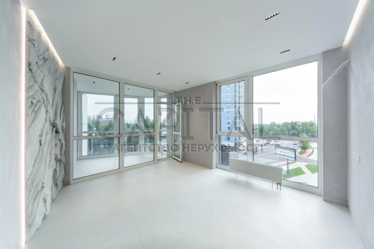 Sale of an apartment with designer renovation in the Great complex, 80 sq.m.