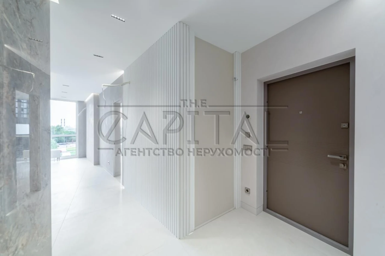 Sale of an apartment with designer renovation in the Great complex, 80 sq.m.