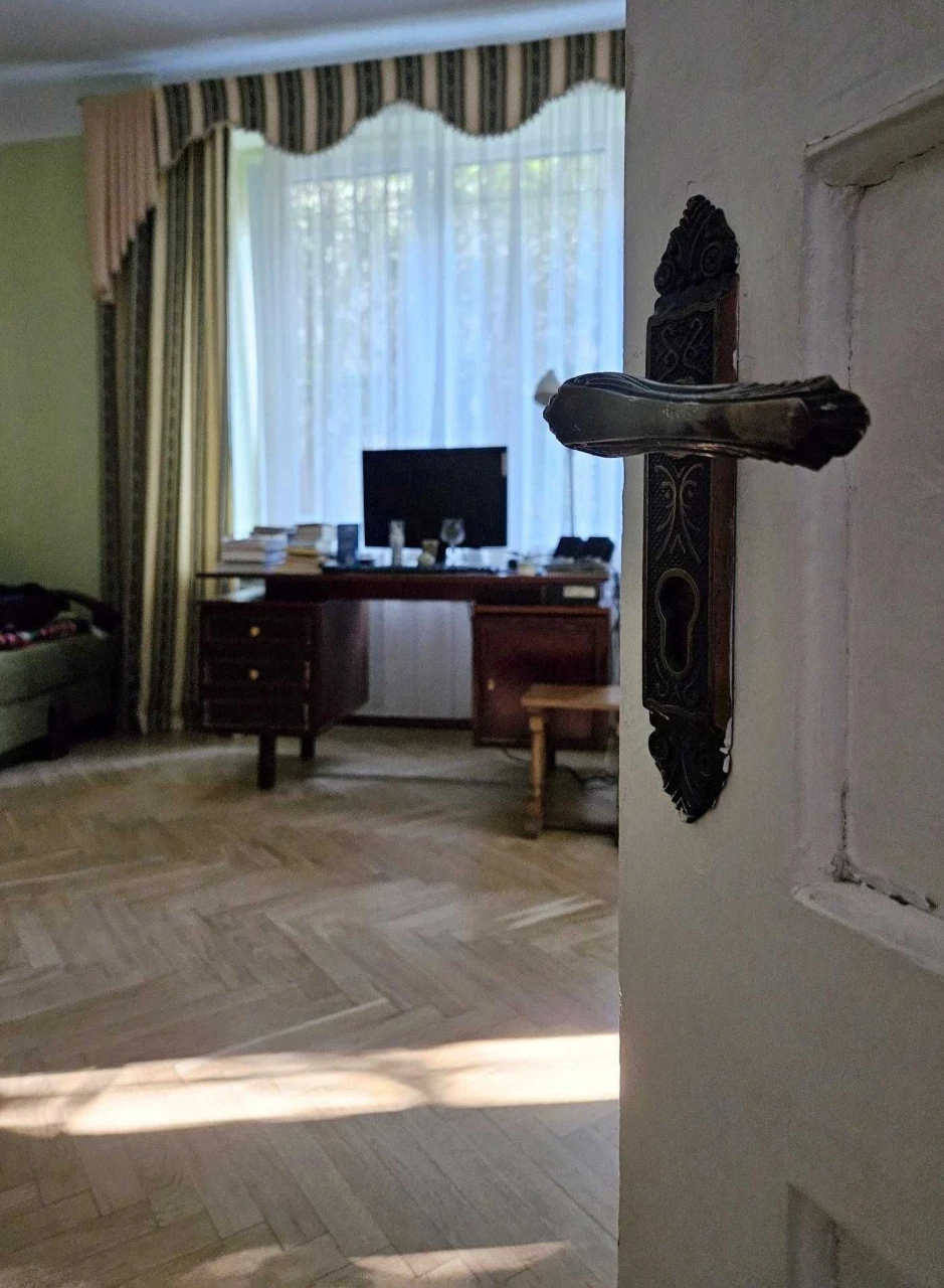 Exclusive house in a prestigious area on Zaporizka Street,