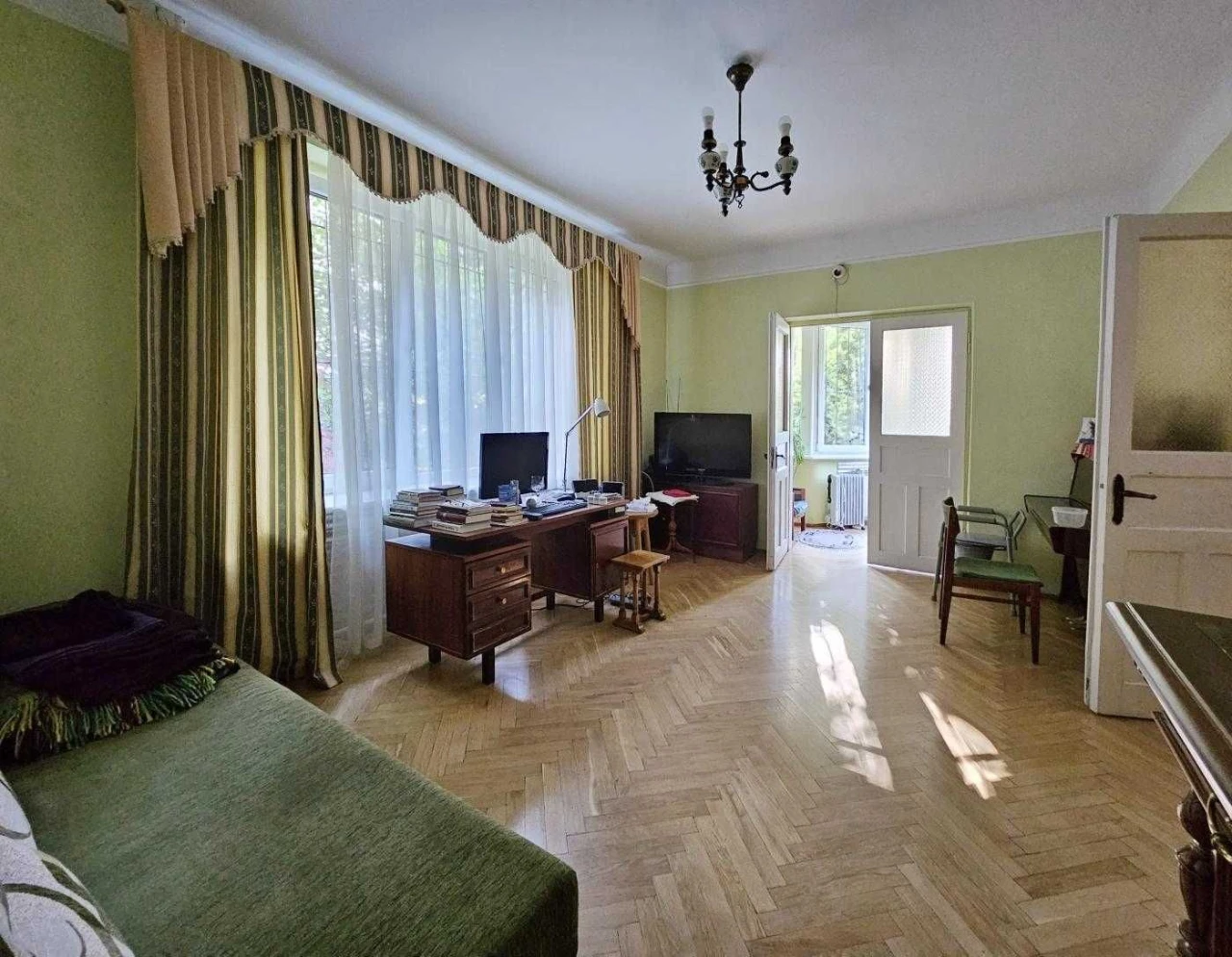 Exclusive house in a prestigious area on Zaporizka Street,
