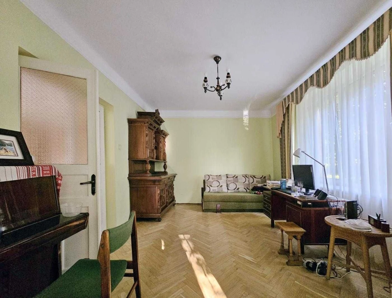 Exclusive house in a prestigious area on Zaporizka Street,