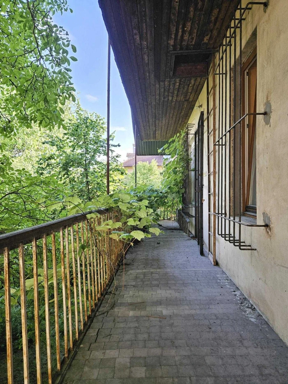 Exclusive house in a prestigious area on Zaporizka Street,