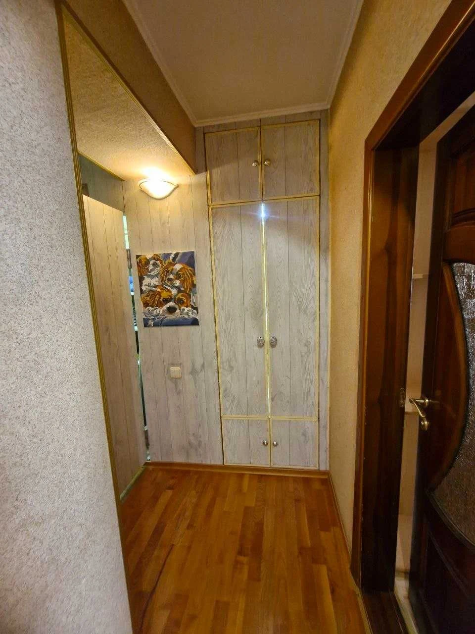 Продам 3-к.квартиру возле Юридичекой академии(4ст. Фонтана)