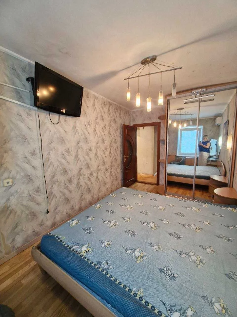Продам 3-к.квартиру возле Юридичекой академии(4ст. Фонтана)