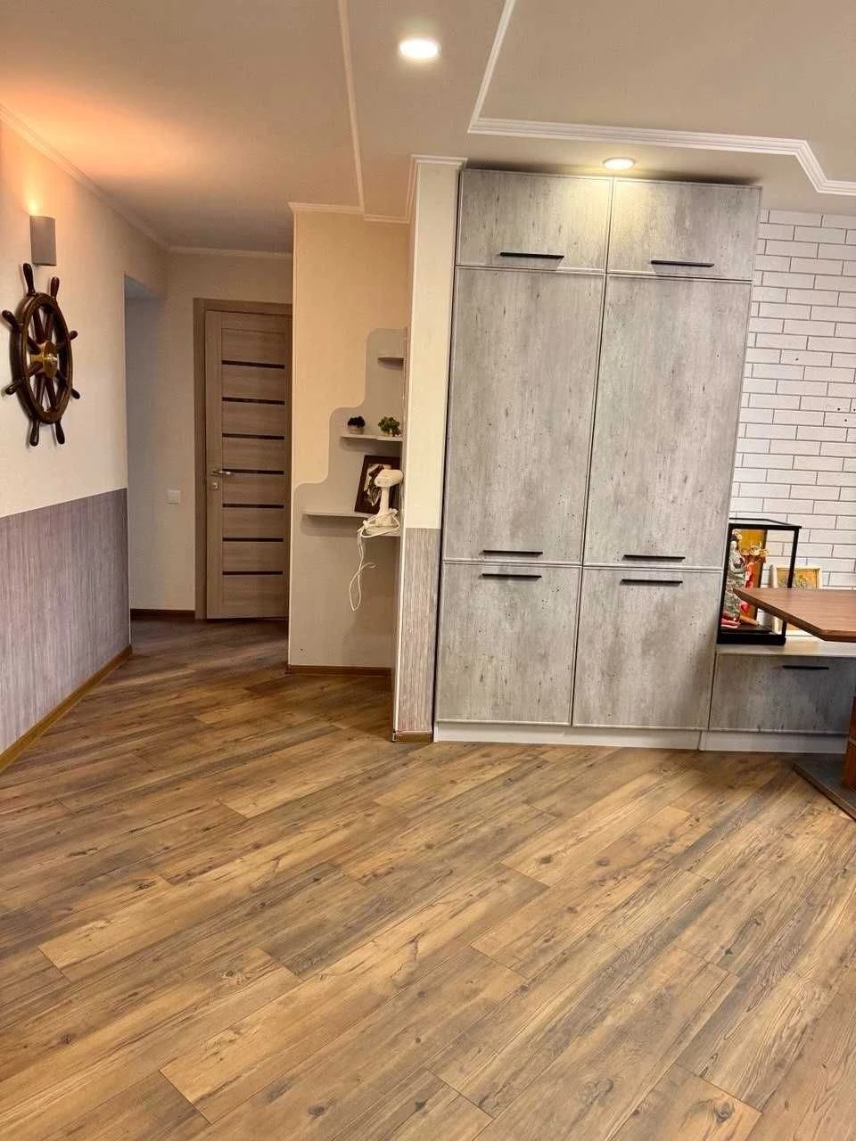 3 комнаты, 80 кв.м. Таирова/Королева/Костанди, 4-й этаж, кирпич