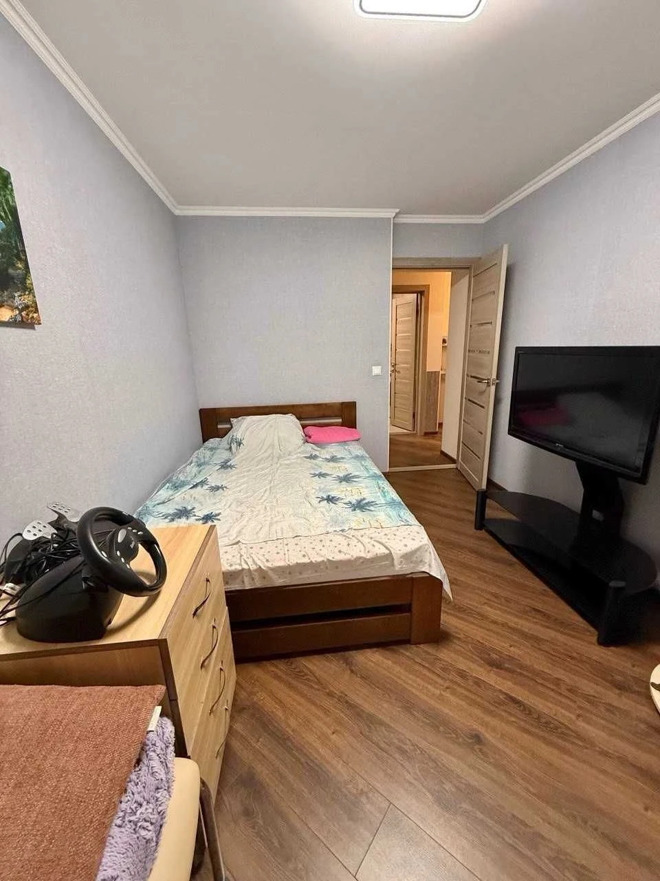 3 комнаты, 80 кв.м. Таирова/Королева/Костанди, 4-й этаж, кирпич