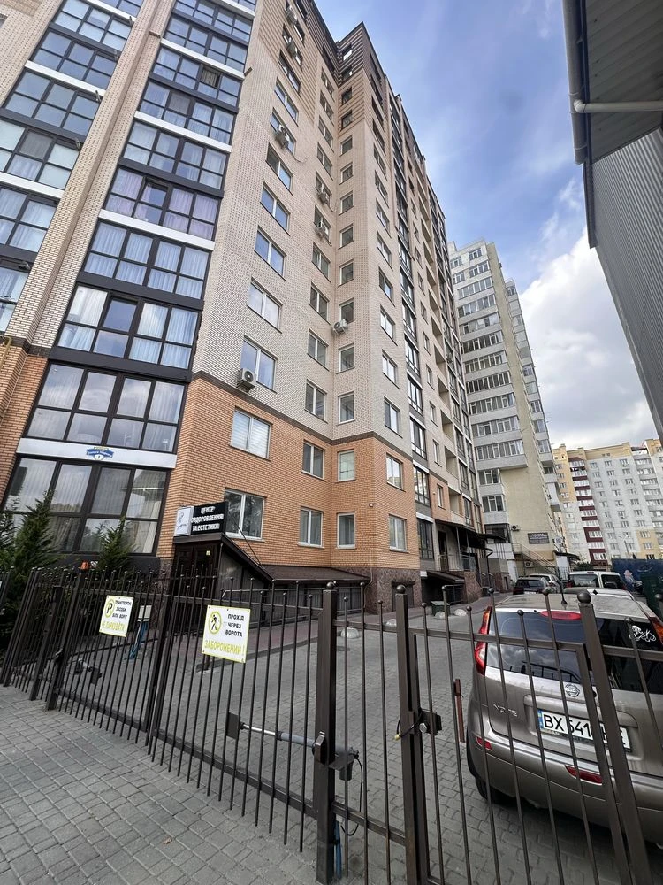Sale of a 1-room apartment in a new building in Vystavka