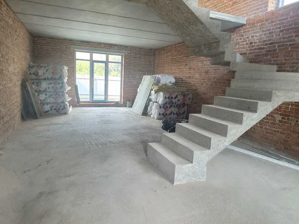 House. Hmelnitsky, Yuliynyi Prospect.